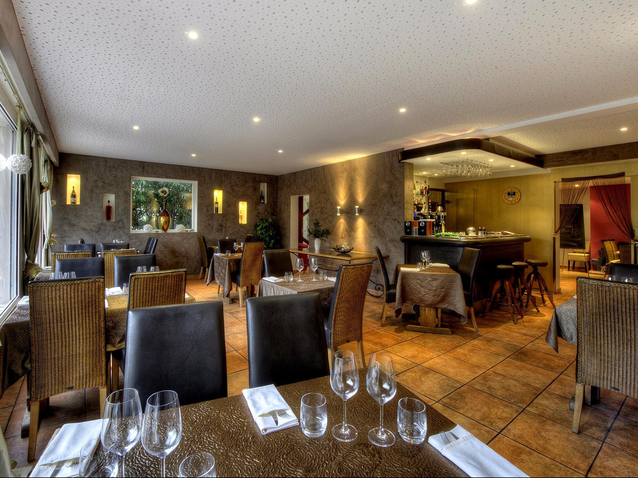 Logis Le Printemps Hotel Restaurant - Montélimar エクステリア 写真
