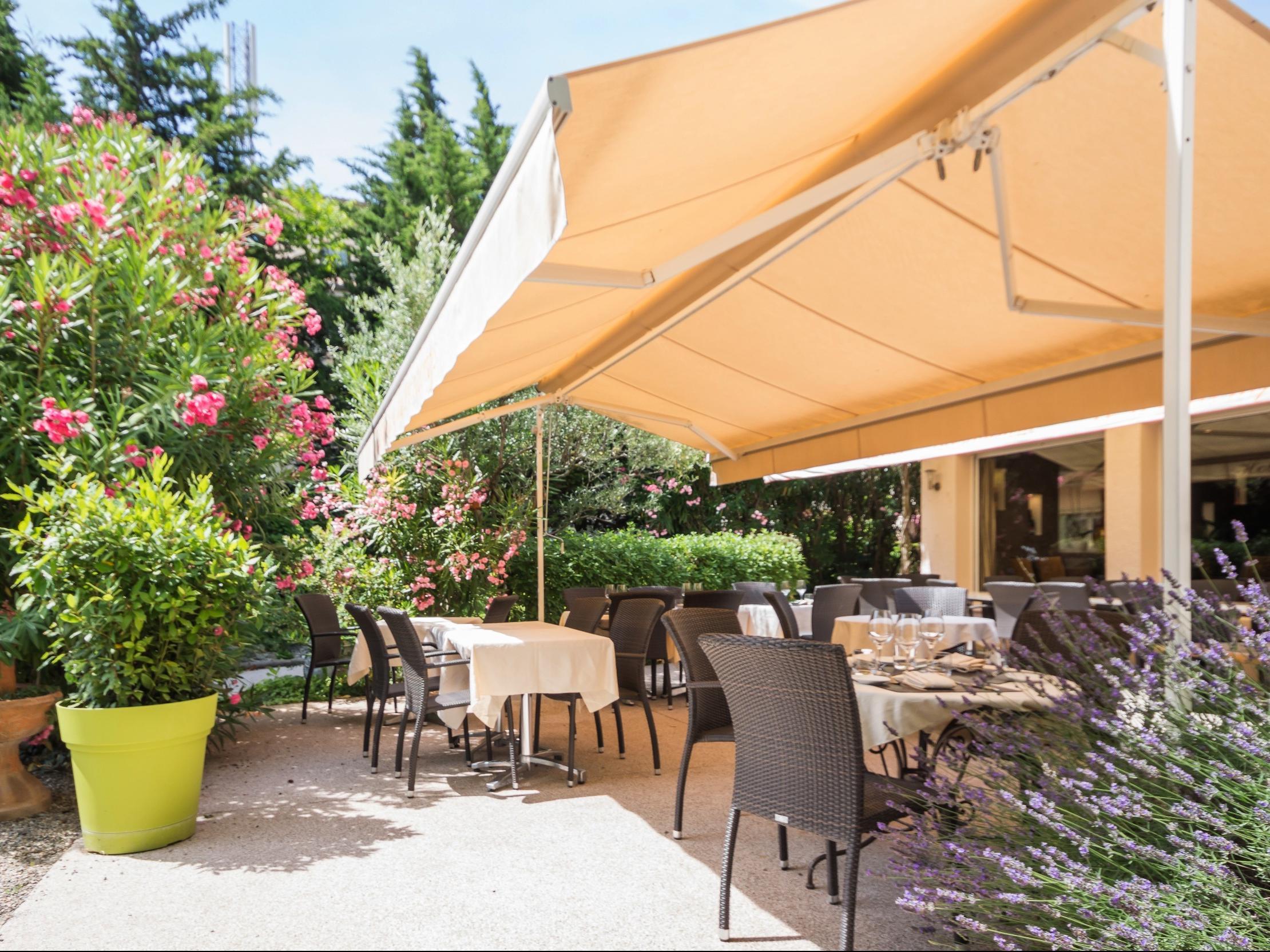 Logis Le Printemps Hotel Restaurant - Montélimar エクステリア 写真